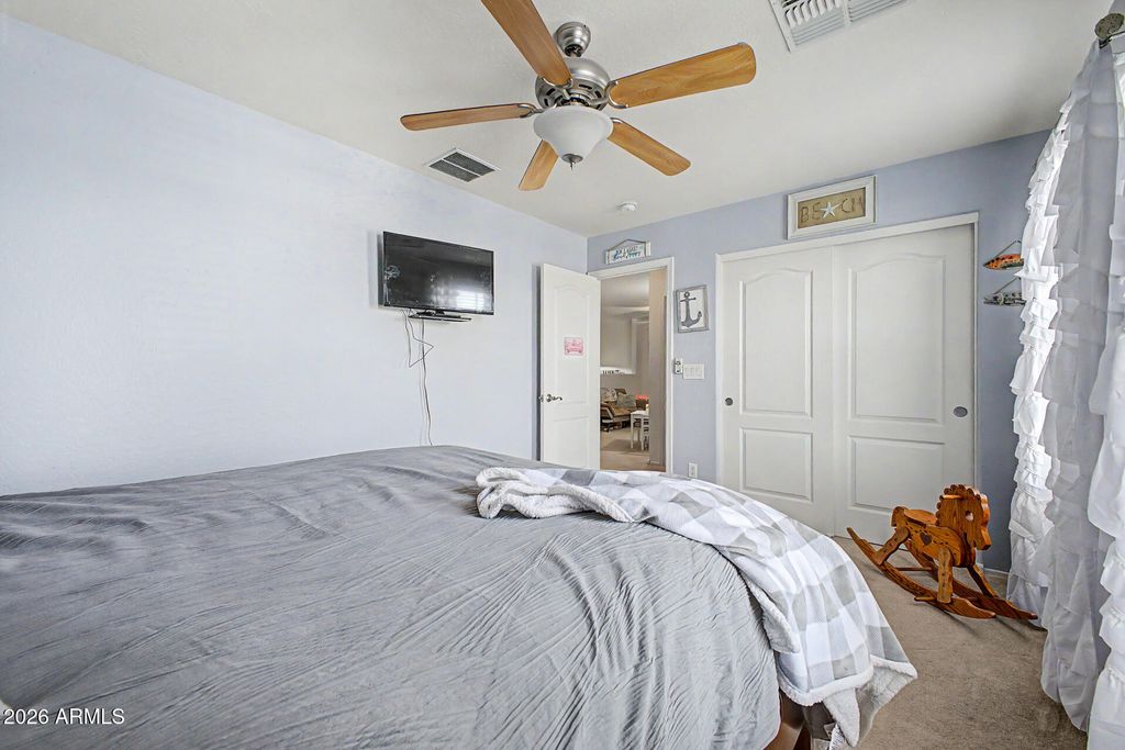 Image 20 of property listing at 42605 W ROSALIA Drive, Maricopa, AZ 85138