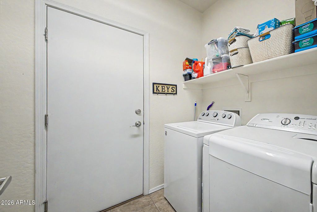 Image 28 of property listing at 42605 W ROSALIA Drive, Maricopa, AZ 85138