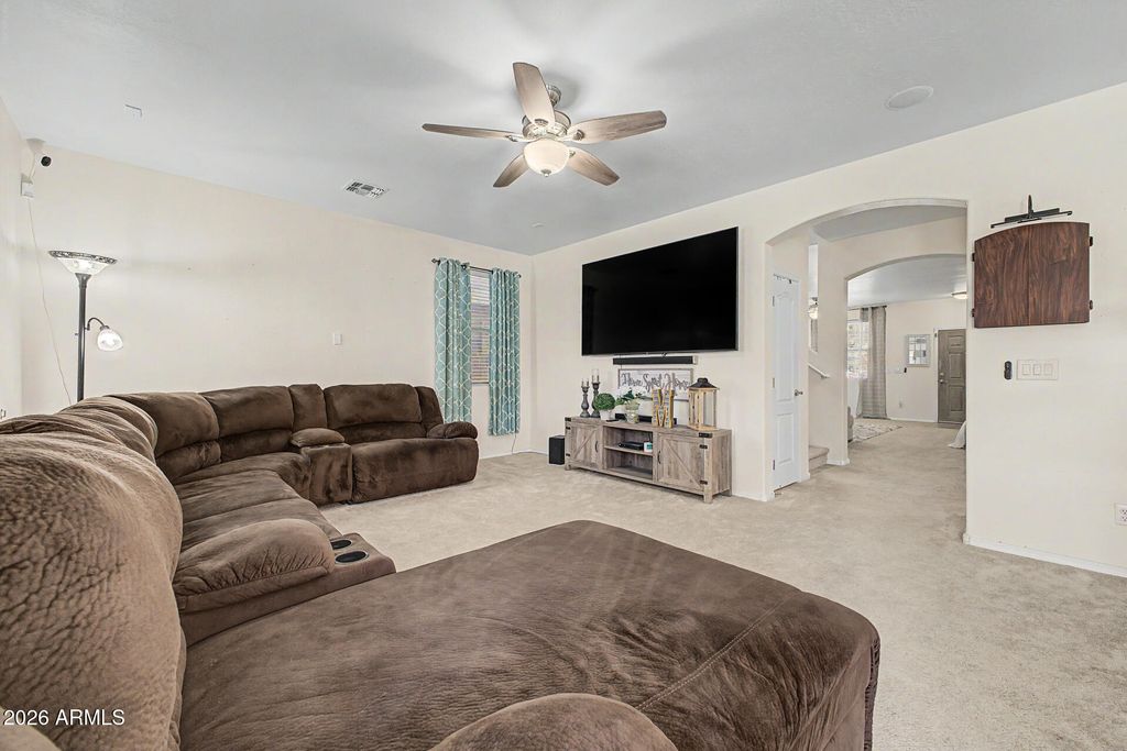 Image 8 of property listing at 42605 W ROSALIA Drive, Maricopa, AZ 85138