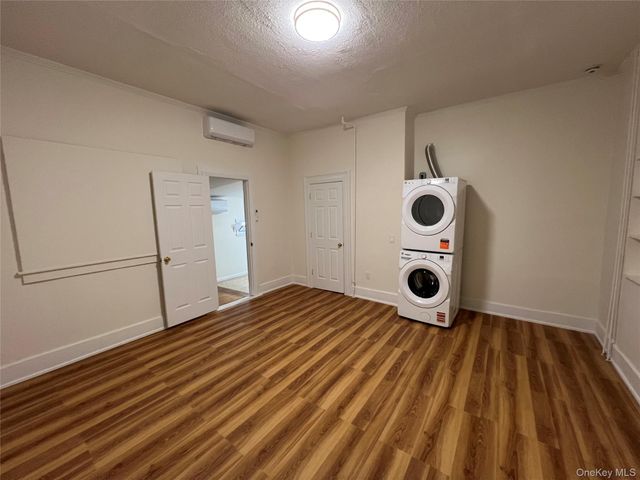 78 Bayville Avenue c, Bayville, NY 11709