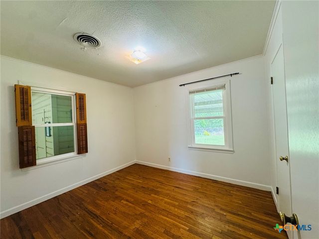 302 N 28th Street, Gatesville, TX 76528