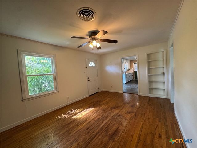 302 N 28th Street, Gatesville, TX 76528