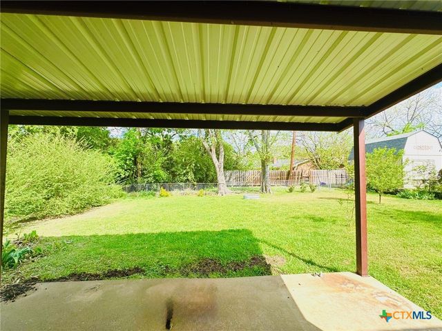 302 N 28th Street, Gatesville, TX 76528