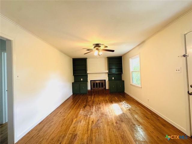 302 N 28th Street, Gatesville, TX 76528