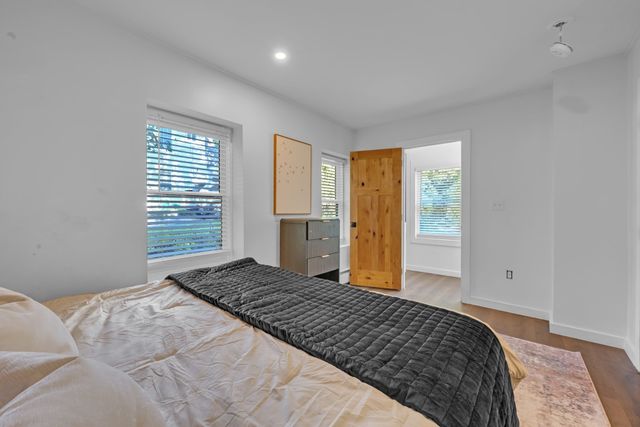 335 Salisbury St, Worcester, MA 01609