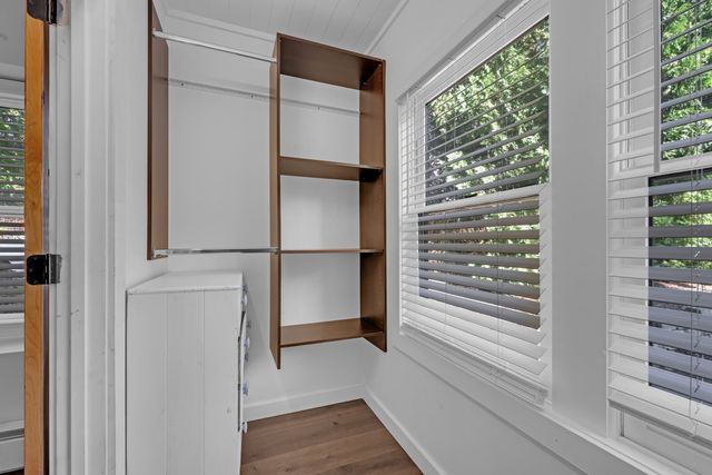 335 Salisbury St, Worcester, MA 01609