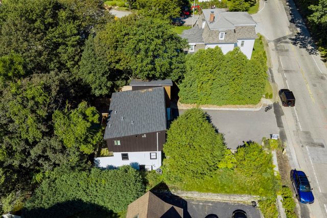 335 Salisbury St, Worcester, MA 01609