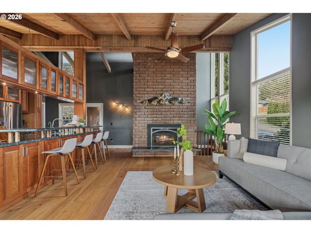 9870 Se FRENCH ACRES Dr, Happy Valley, OR 97086