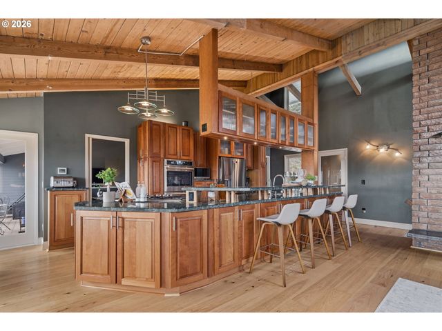 9870 Se FRENCH ACRES Dr, Happy Valley, OR 97086