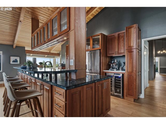 9870 Se FRENCH ACRES Dr, Happy Valley, OR 97086