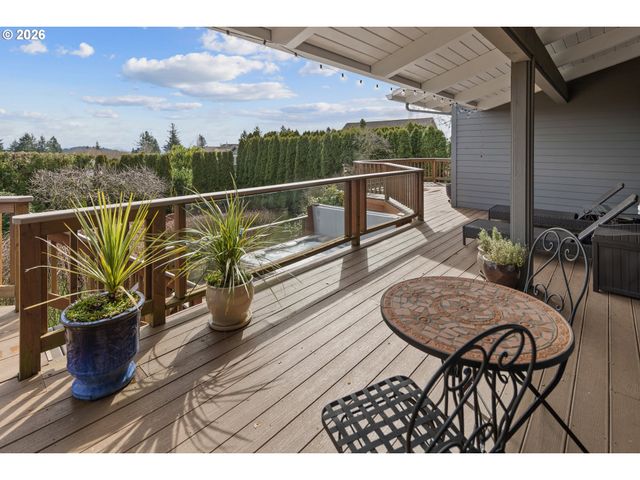 9870 Se FRENCH ACRES Dr, Happy Valley, OR 97086