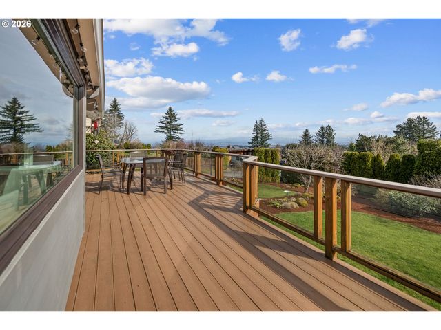 9870 Se FRENCH ACRES Dr, Happy Valley, OR 97086