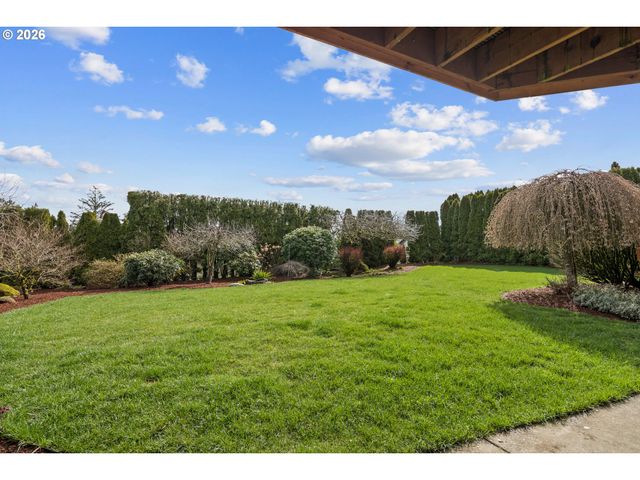 9870 Se FRENCH ACRES Dr, Happy Valley, OR 97086