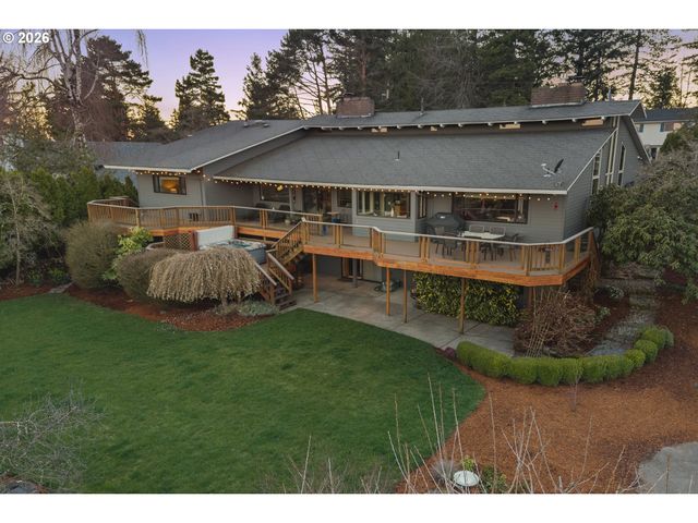 9870 Se FRENCH ACRES Dr, Happy Valley, OR 97086