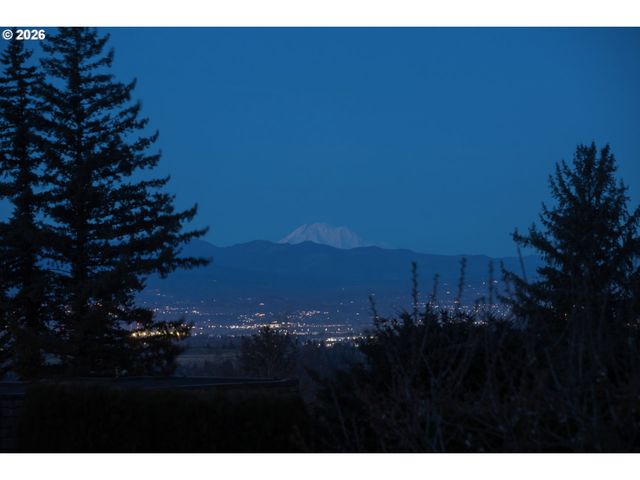 9870 Se FRENCH ACRES Dr, Happy Valley, OR 97086