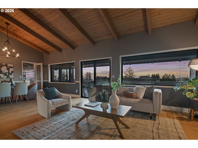 9870 Se FRENCH ACRES Dr, Happy Valley, OR 97086