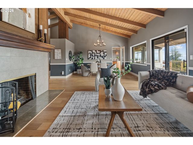 9870 Se FRENCH ACRES Dr, Happy Valley, OR 97086