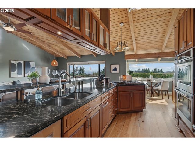 9870 Se FRENCH ACRES Dr, Happy Valley, OR 97086