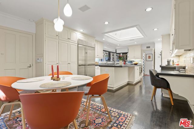 1400 Jonesboro Drive, Los Angeles, CA 90049