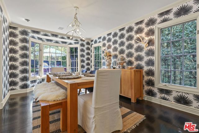 1400 Jonesboro Drive, Los Angeles, CA 90049