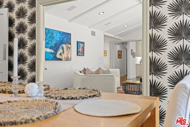 1400 Jonesboro Drive, Los Angeles, CA 90049