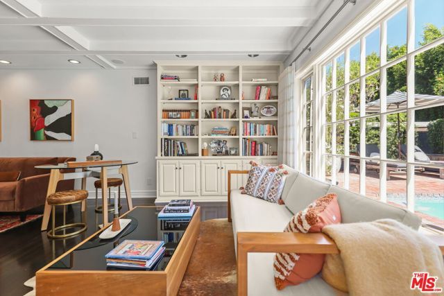 1400 Jonesboro Drive, Los Angeles, CA 90049