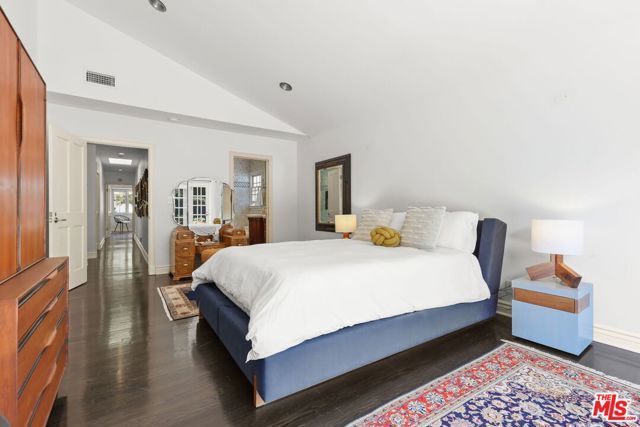 1400 Jonesboro Drive, Los Angeles, CA 90049