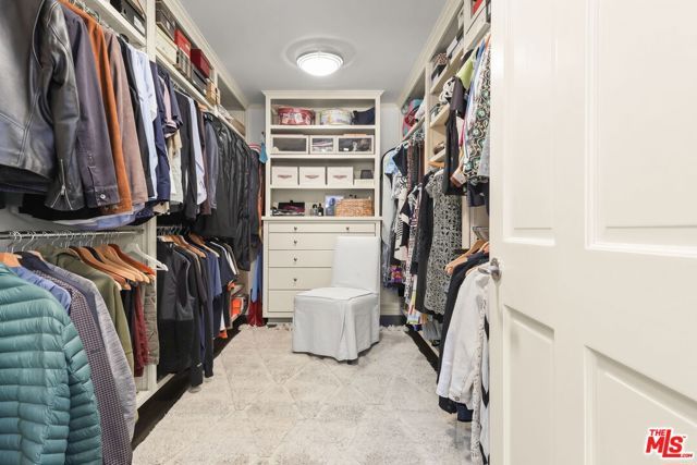 1400 Jonesboro Drive, Los Angeles, CA 90049