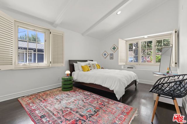 1400 Jonesboro Drive, Los Angeles, CA 90049