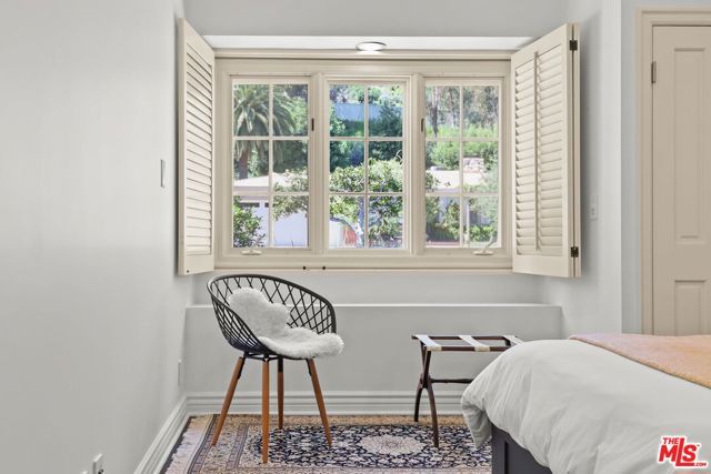 1400 Jonesboro Drive, Los Angeles, CA 90049