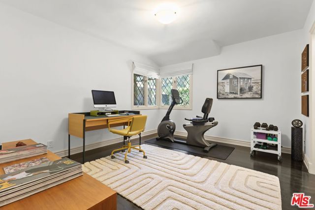 1400 Jonesboro Drive, Los Angeles, CA 90049