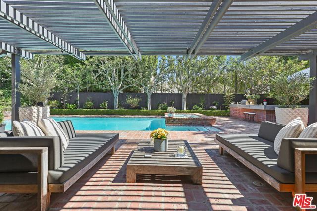 1400 Jonesboro Drive, Los Angeles, CA 90049