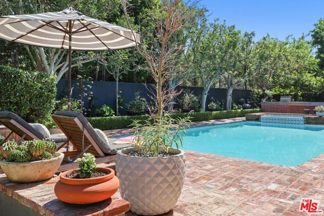 1400 Jonesboro Drive, Los Angeles, CA 90049