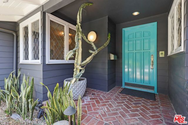 1400 Jonesboro Drive, Los Angeles, CA 90049