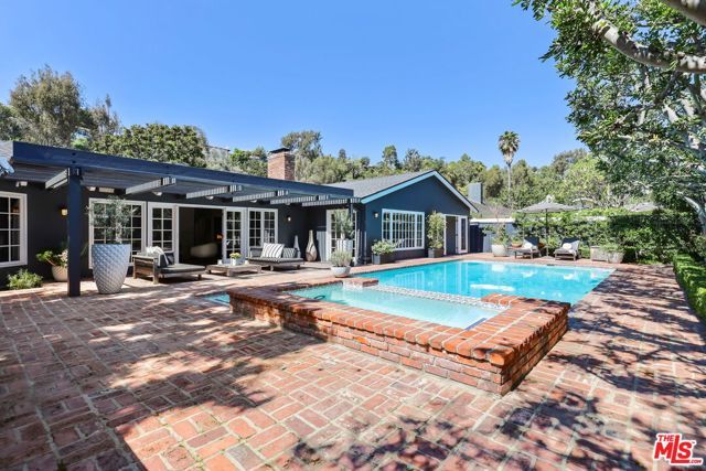 1400 Jonesboro Drive, Los Angeles, CA 90049