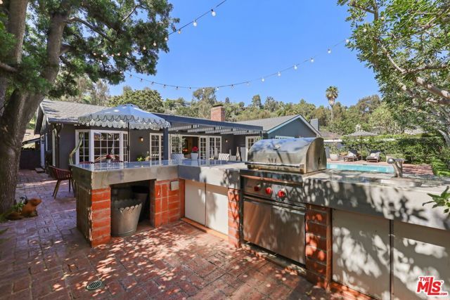 1400 Jonesboro Drive, Los Angeles, CA 90049