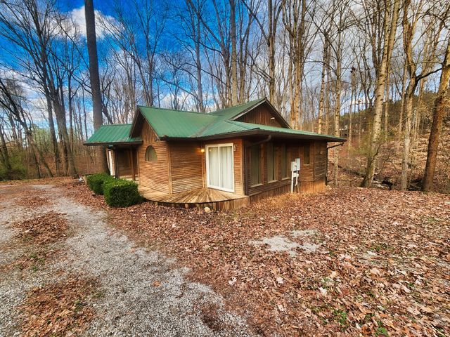 932 Hayes Rd, Lawrenceburg, TN 38464