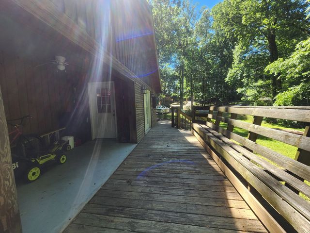 932 Hayes Rd, Lawrenceburg, TN 38464