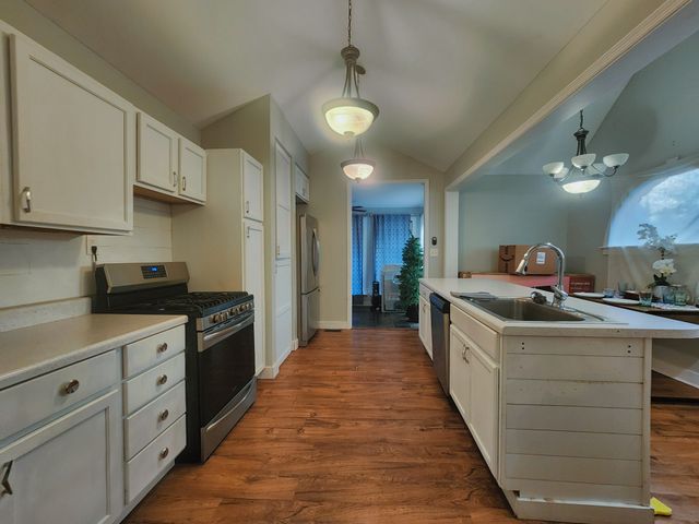 932 Hayes Rd, Lawrenceburg, TN 38464