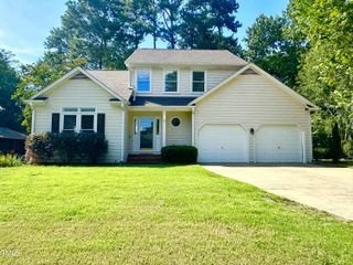 5704 Harrington Grove Drive, Raleigh, NC 27603