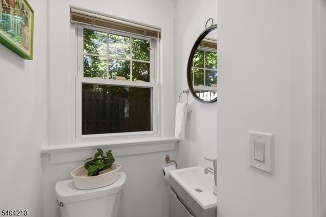 20 Braemore Rd, Montclair Twp., NJ 07043