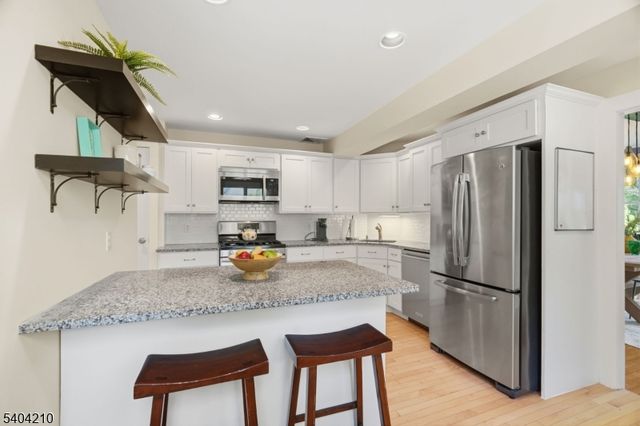 20 Braemore Rd, Montclair Twp., NJ 07043