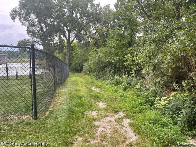 0000 HIghland Park Drive, Highland Charter Township, MI 48356