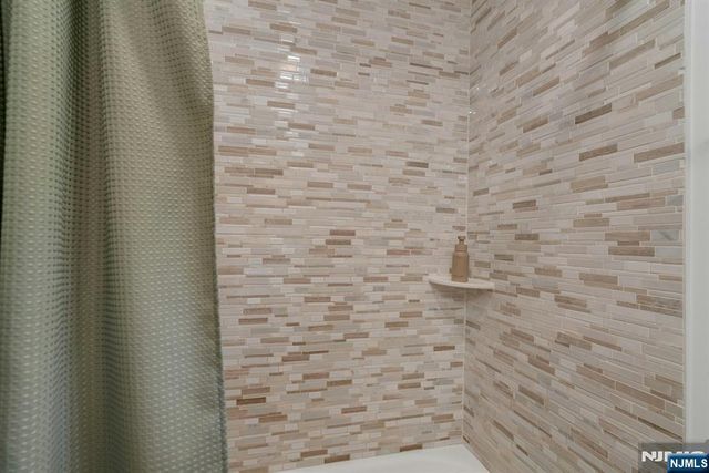 57 Stonefield Road, Glen Rock, NJ 07452