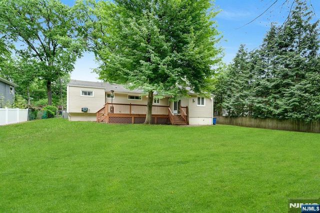 57 Stonefield Road, Glen Rock, NJ 07452