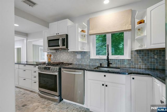 57 Stonefield Road, Glen Rock, NJ 07452