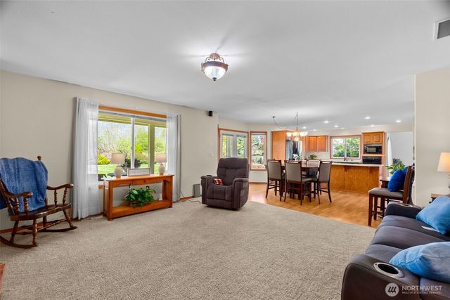 3517 Frogs Leap Lane NE, Olympia, WA 98506