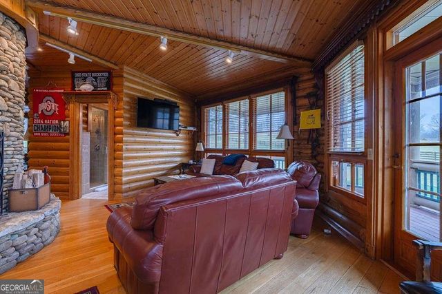 201 Mountainside Parkway, Ellijay, GA 30536