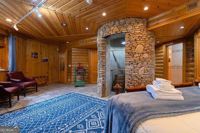 201 Mountainside Parkway, Ellijay, GA 30536