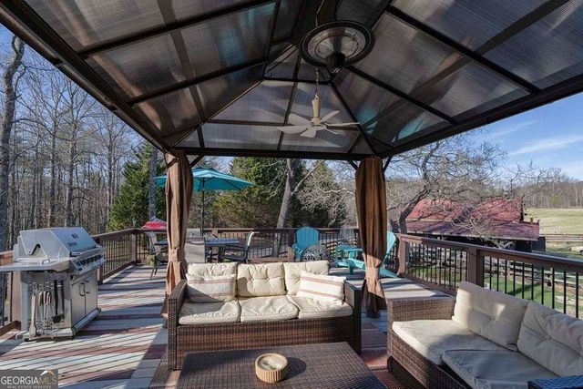 201 Mountainside Parkway, Ellijay, GA 30536